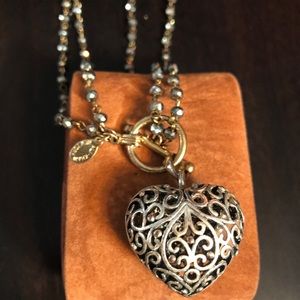 Ali Kahn New York heart necklace